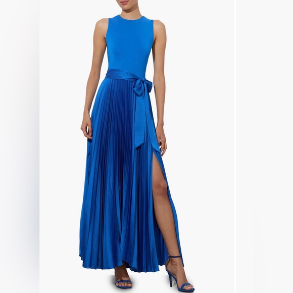 NWT Alice + Olivia Vibrant True Blue Chara Pleated Sleeveless
Maxi Dress, Size 8 - Picture 7 of 9